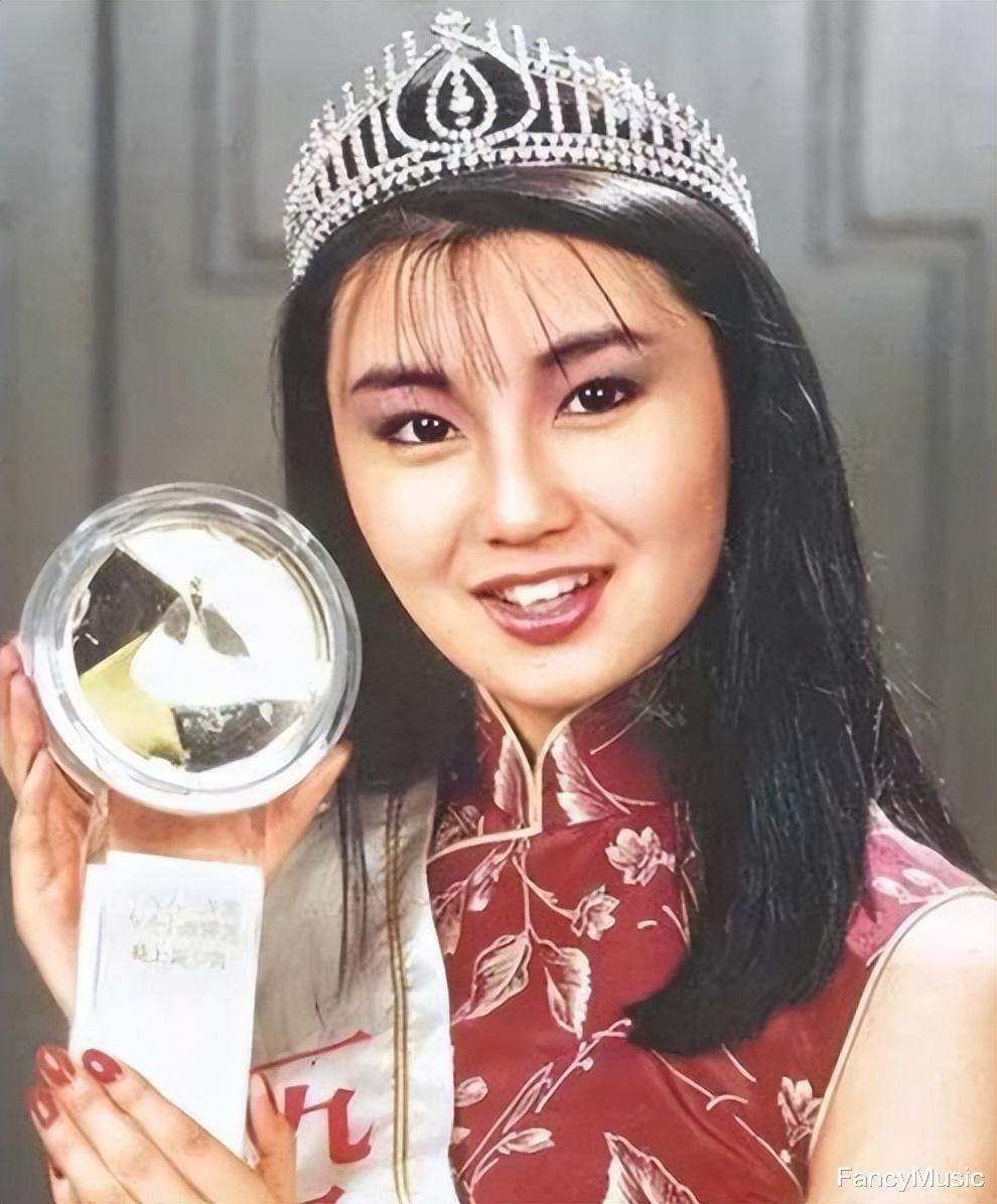 “影后”张曼玉:独居贫民区,58岁不婚不育,她究竟在追求什么?