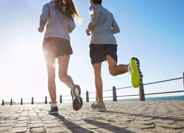 豆腐是高尿酸的死穴?医生提醒:少吃5种食物,尿酸高不了