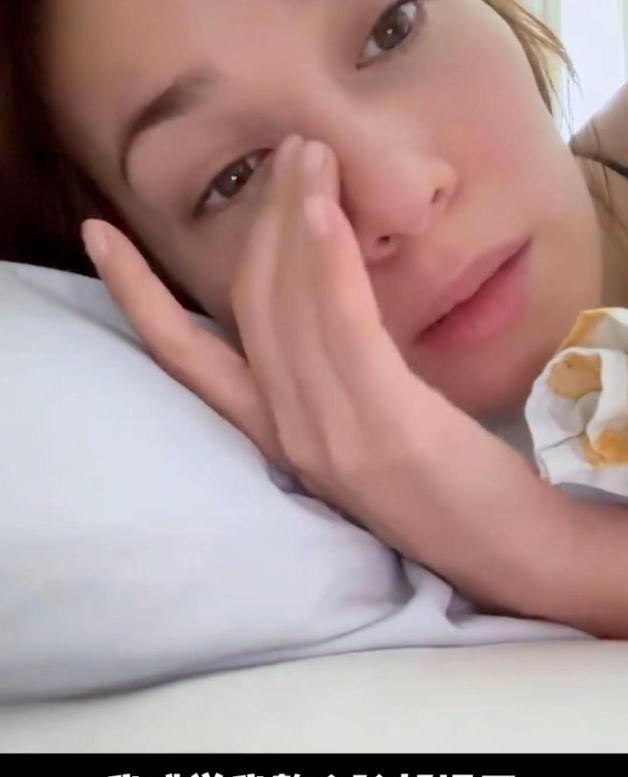 中年女星夏日近照：谢楠瘦削，卢靖姗自嘲脸塌，40岁蒋欣瘦了