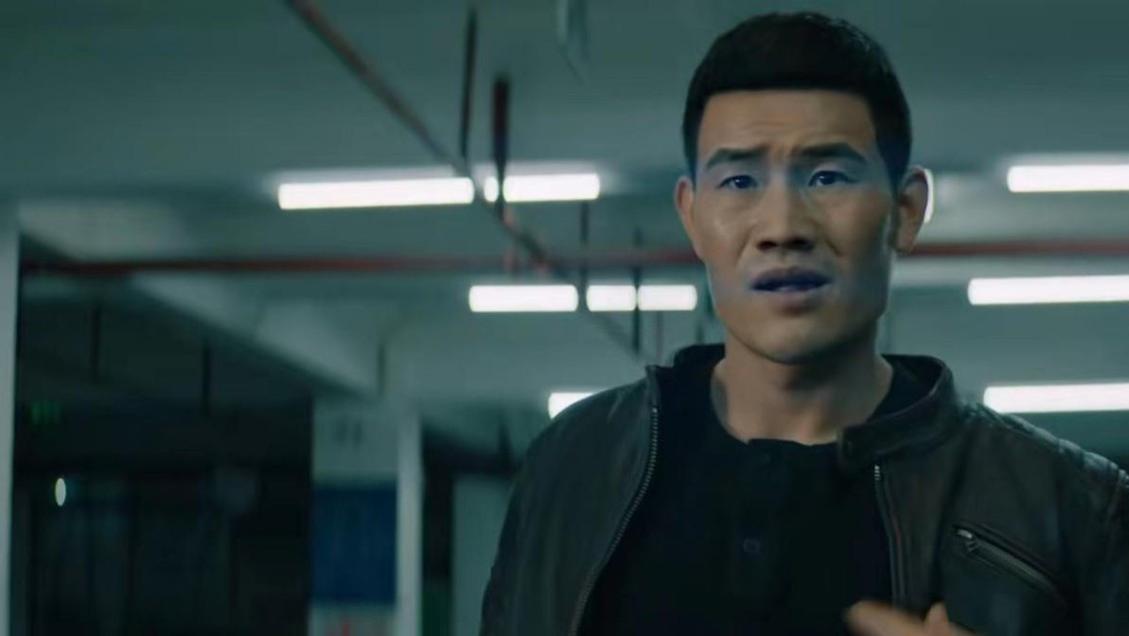 本以为是烂片，上线就夺飙升榜冠军，嘎子谢孟伟把警匪片拍成了爆款