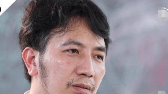 曝林生斌携新欢逛市场，穿8900的鞋子，可还记得在天堂的老婆孩子