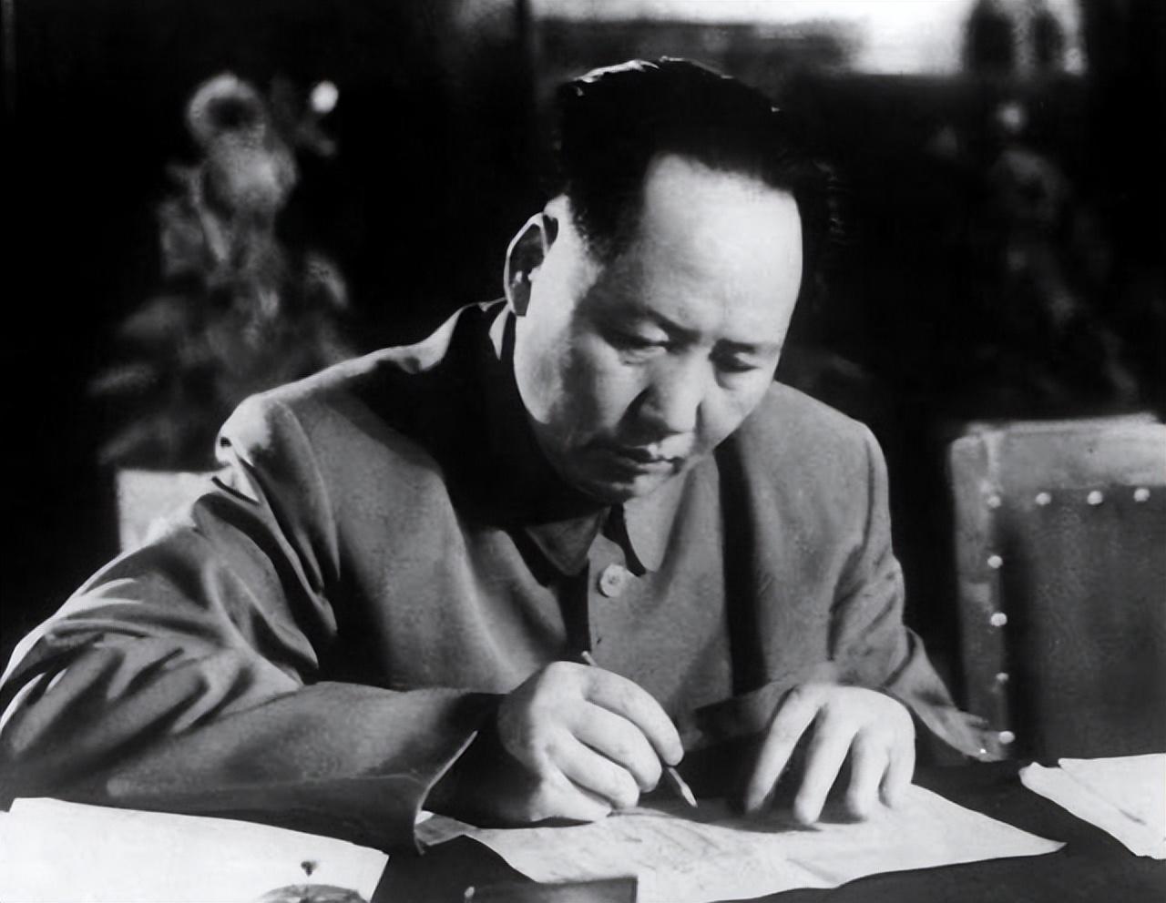 王刚|太奇怪！75岁王刚突然删光账号所有内容，疑似有事发生，引发猜测