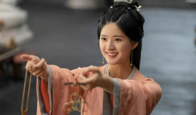 赵露思|赵露思初中就凭一张自拍就火爆网络,如今更是火遍娱乐圈