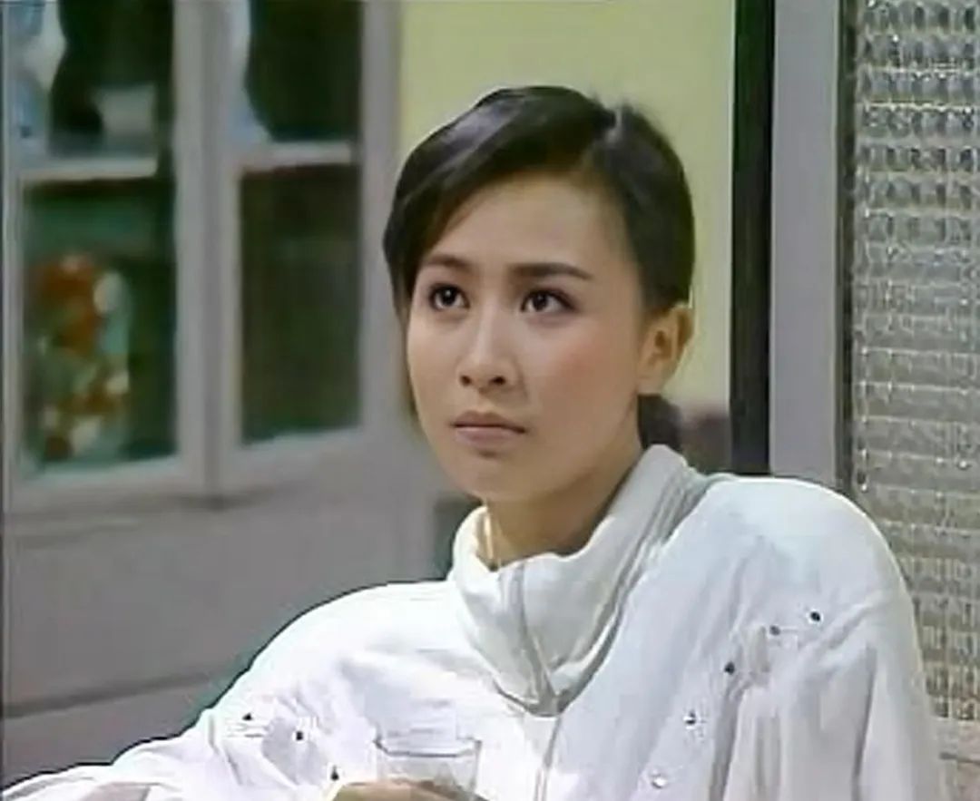 刘嘉玲结婚13年不生子,8亿财产给侄子继承?网友:一辈子给别人打工!