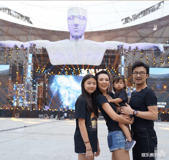 葛荟婕高兴称女儿可继承汪峰30亿资产，财富传承与家庭价值的思考