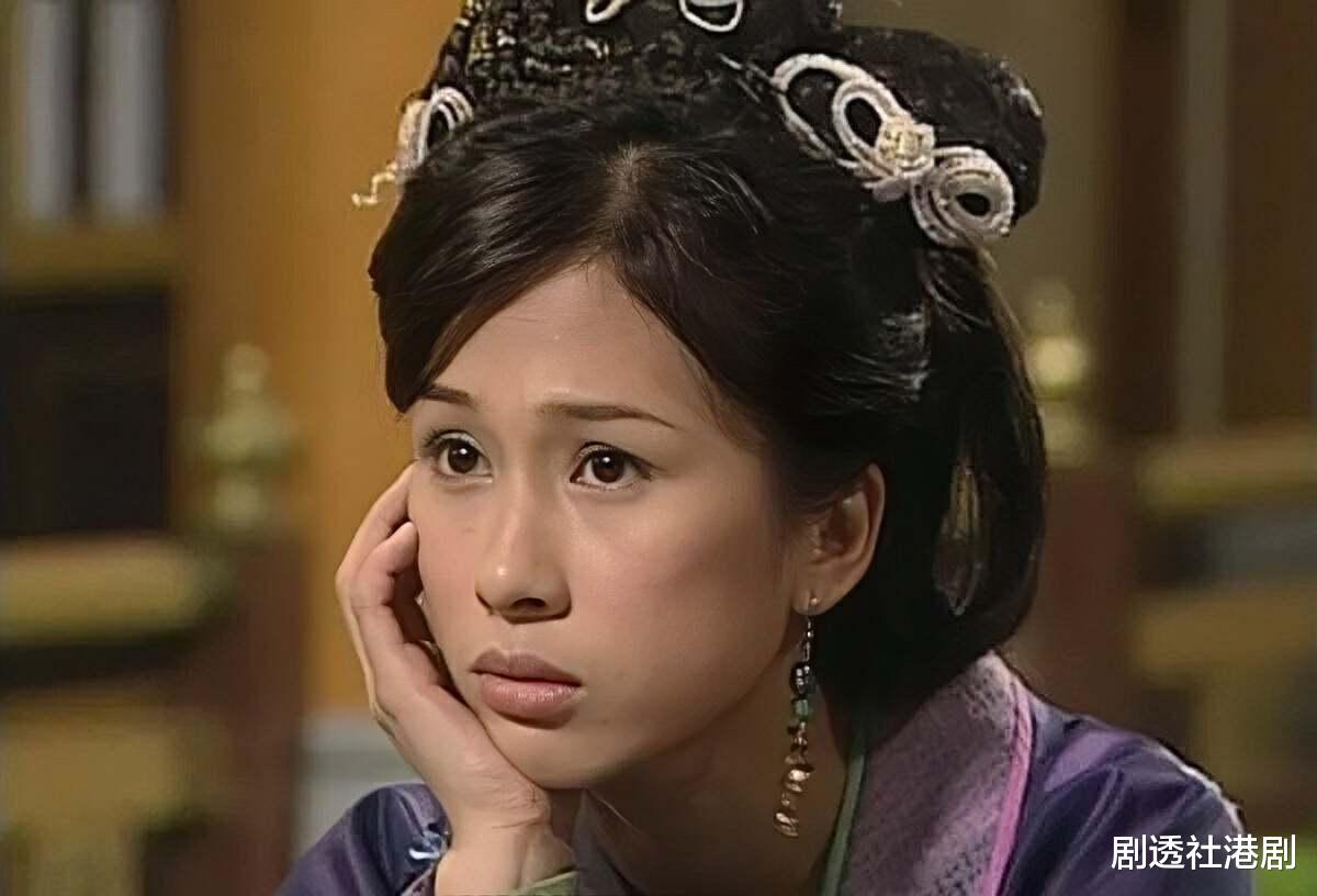 惊喜！TVB前知名女星复出拍剧，剧中角色忠奸难辨背景成谜