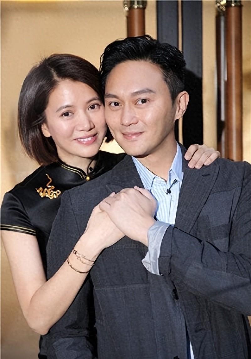 世上渣男千千万, 最怕张智霖这种!结婚20多年, 袁咏仪输得一塌糊涂