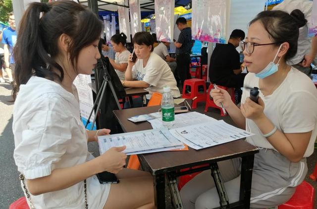 吃过亏才懂,应聘同一个企业,校招和社招的薪资待遇差别很大