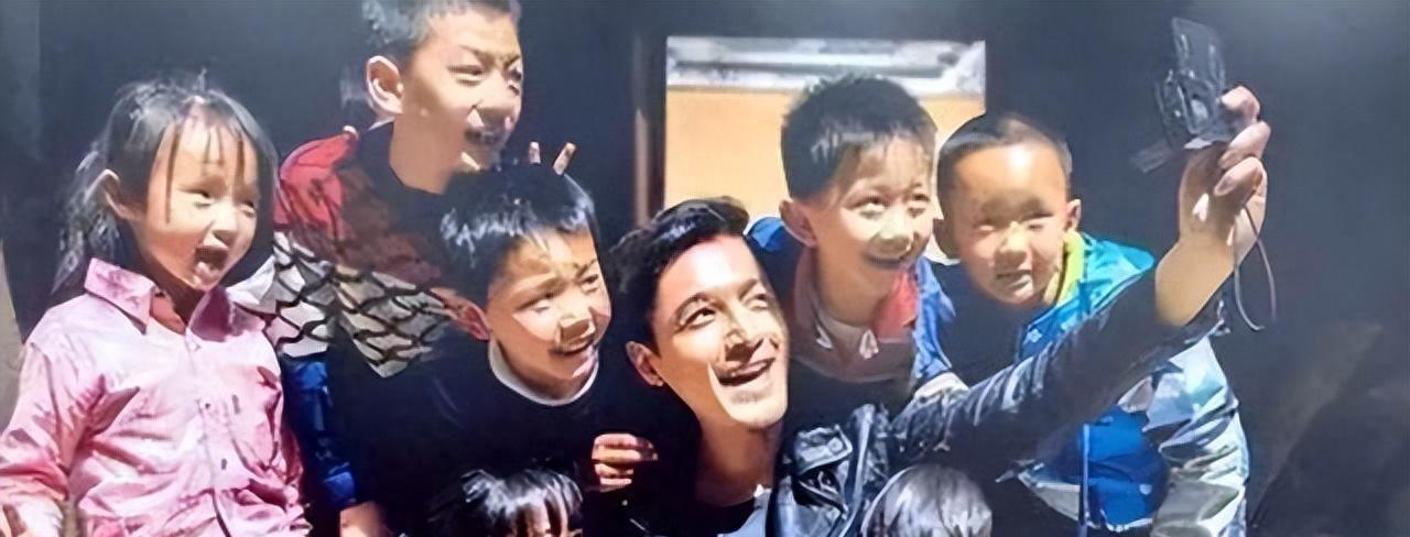 胡歌的一句承诺,改变农村留守女孩的一生,成就一位中科院博士