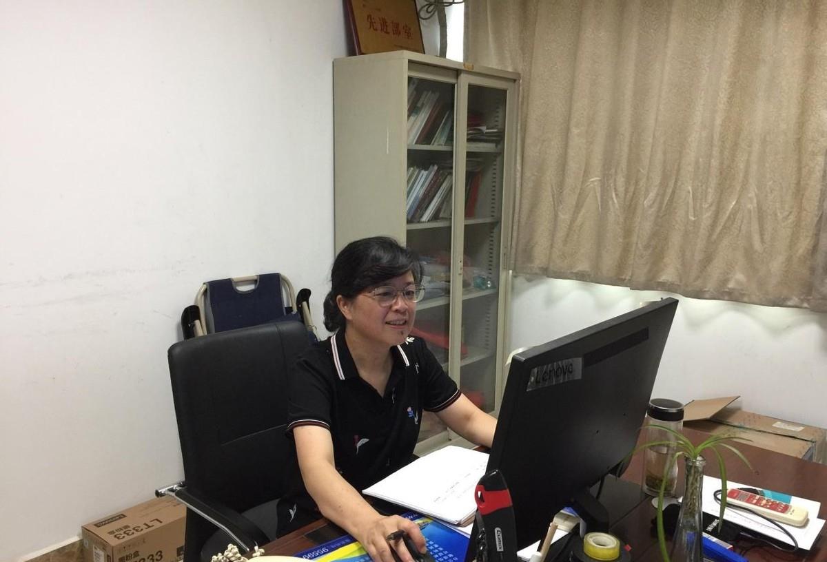 “不问工资难道问候你全家”，00后面对老板的硬气，前辈自愧不如！