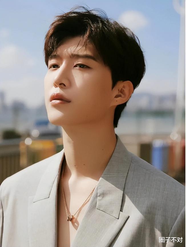 洪金宝|被罚9亿的范冰冰:洪金宝送她房子,穆晓光为她坐牢,如今她怎样