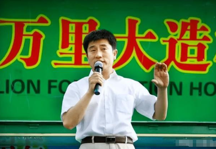 吴倩|老艺术家何庆魁: 75岁高龄, 被儿子爆料\他嫖不动了, 每月1万就够用了\