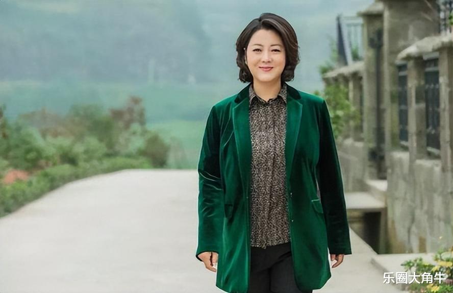 演员王茜华:跟丈夫喝水都要AA,为拍戏打掉孩子,如今过得还好吗