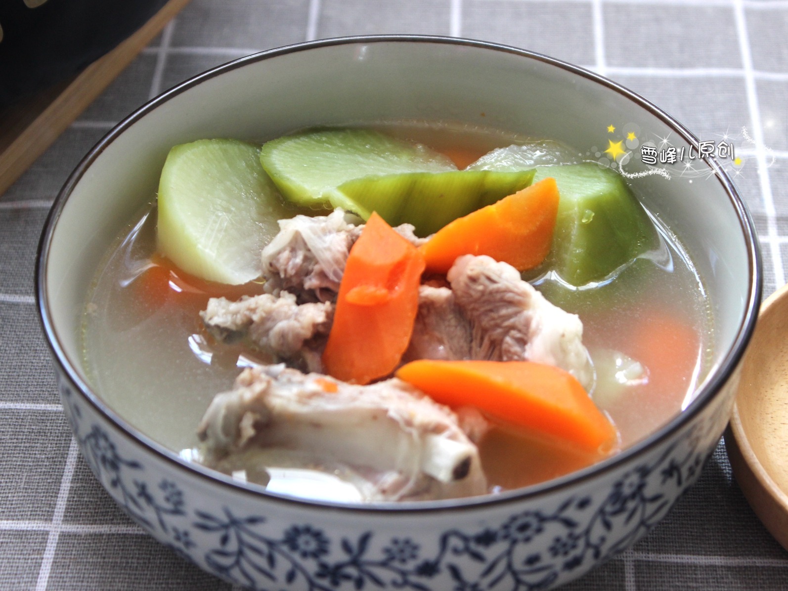 饮品|入冬前要注意，“多吃5样，少吃2样”，合理饮食为入冬打基础！