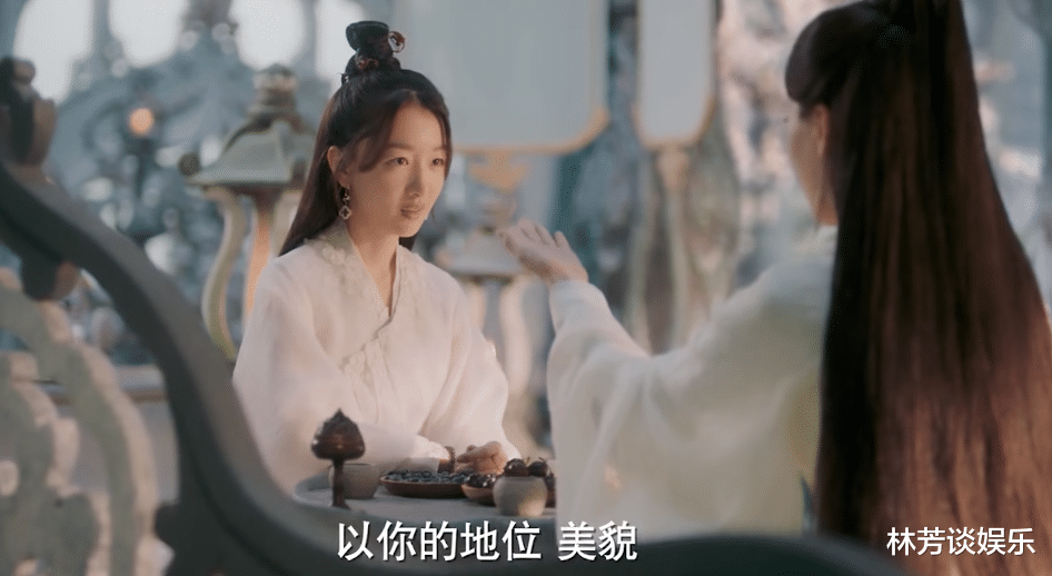 成龙|挤眉弄眼，神情做作？23岁李兰迪出手，带来教科书“机灵鬼演技”