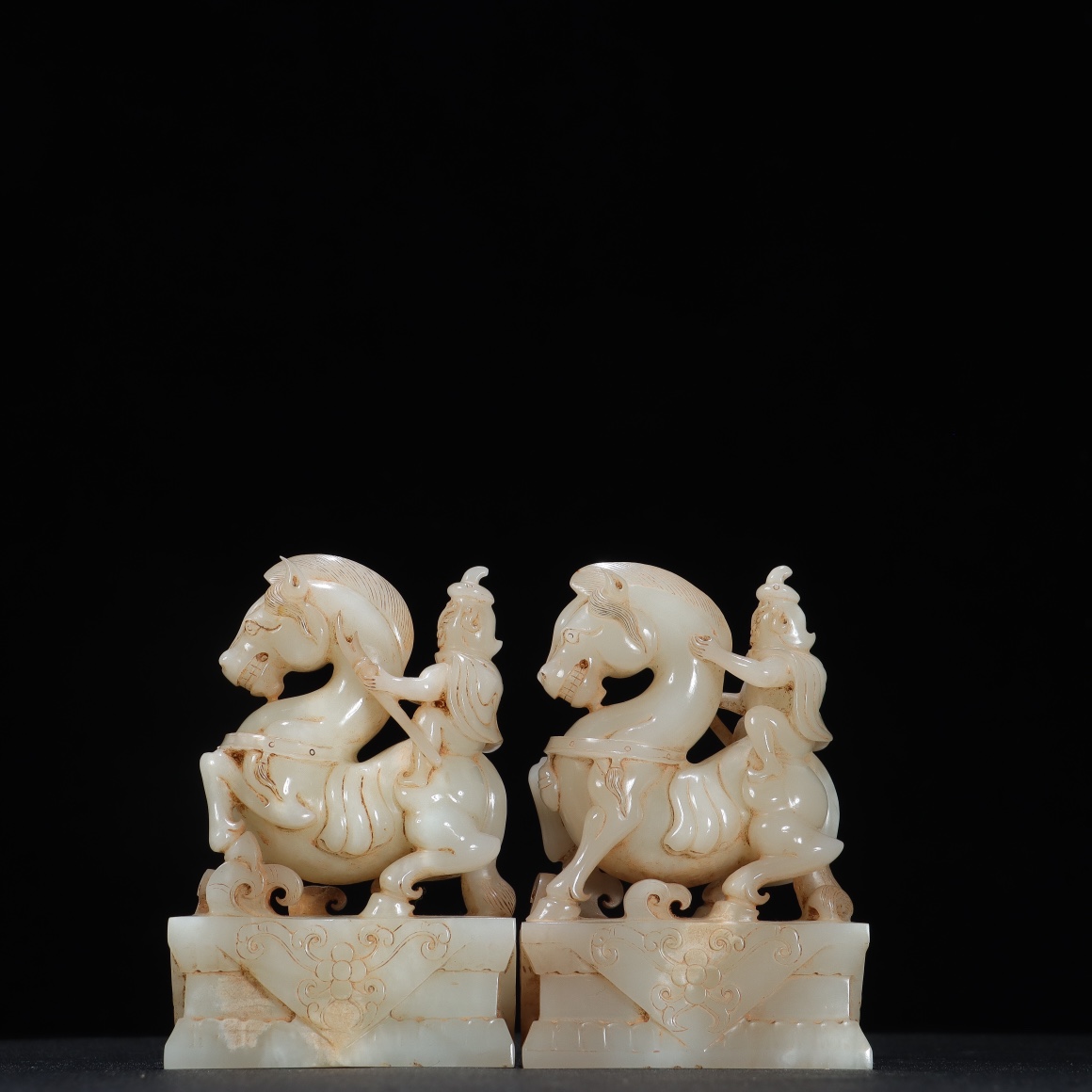 |旧藏 和田玉 战马 摆件