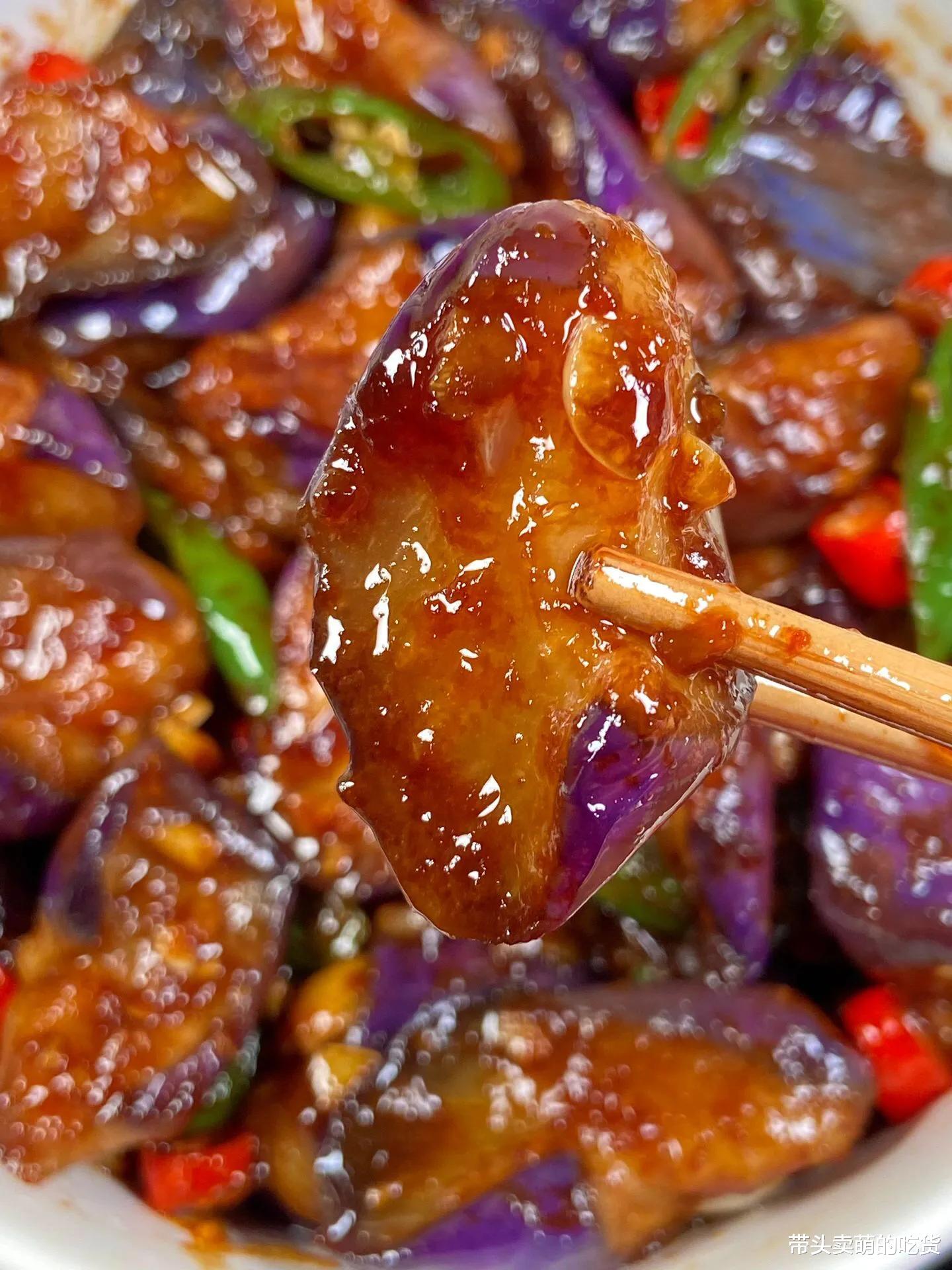 美食教程|每次家里做这3款家常硬菜都被抢着吃，下饭下酒好吃不贵，太香了