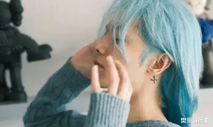 华晨宇被戴“绿帽”患抑郁:绿发和新歌被疑内涵张碧晨!