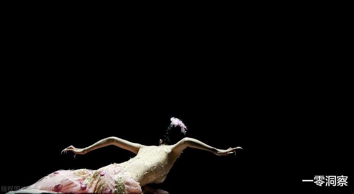 易烊千玺|杨丽萍的孔雀舞蹈,完全就是赤裸裸的“精神鸦片”