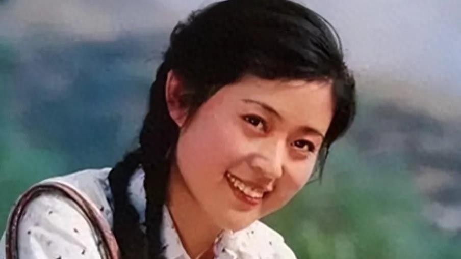 曾一眼万年艳压群芳，如今沧桑如鬼像大妈，这5位女星你认识几位