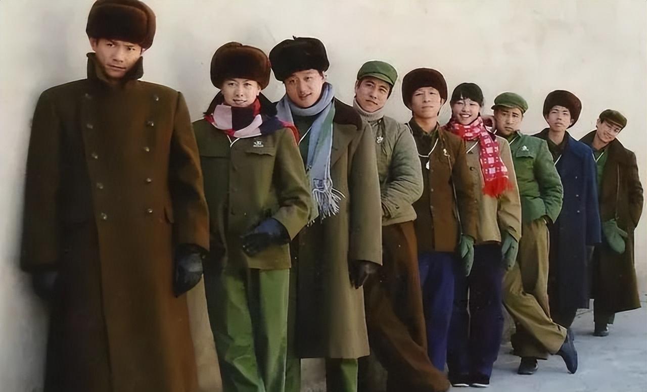 敢糟蹋冯小刚,还能助白百何上位,中国最混国剧导演,他才是京圈大哥