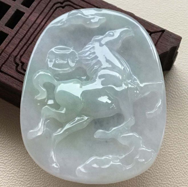 翡翠|翡翠中常见的六种光泽