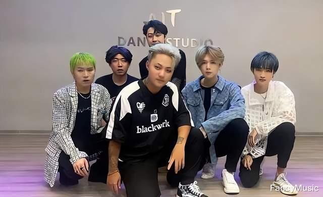 顶流模仿者鹿哈自曝收入，7个月赚3500万，买房就花1100万