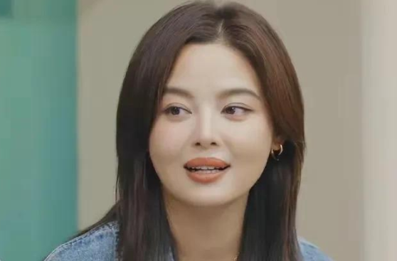 37岁“丑出圈”的辛芷蕾，终于给娱乐圈敲响警钟