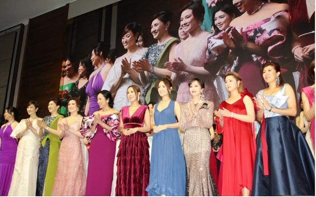 宁静扎900针,倪萍鼻孔外翻,明星里的打针族,掀开了娱圈遮羞布