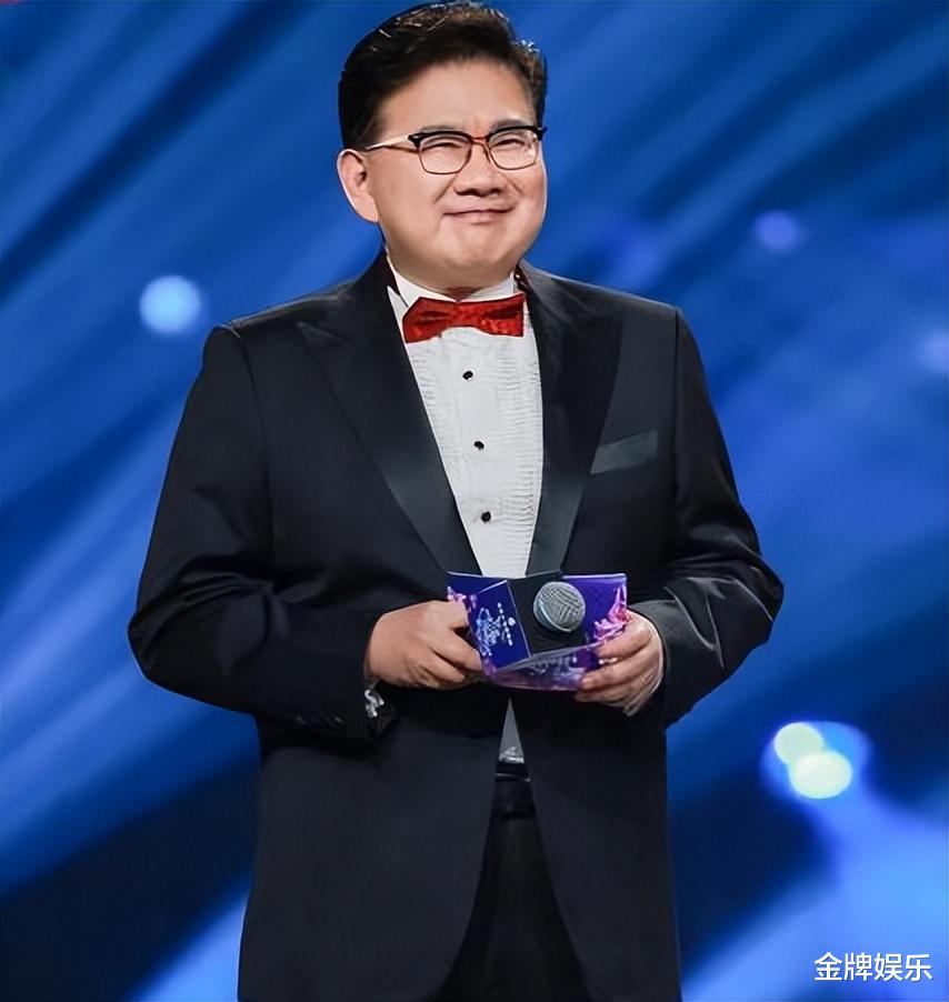 曹可凡|东方卫视兔年春晚完成新老交替!一哥曹可凡首度缺席