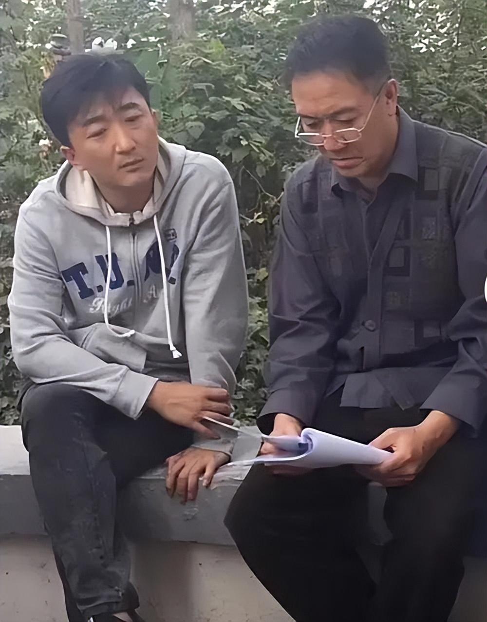 他是知名演员,40岁二胎得女,41岁突然离世将悲痛留给妻子与儿