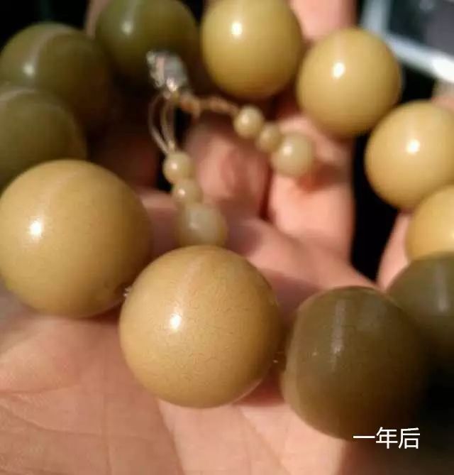 同样是玩,为啥别人盘了一年的手串变化就那么大呢?