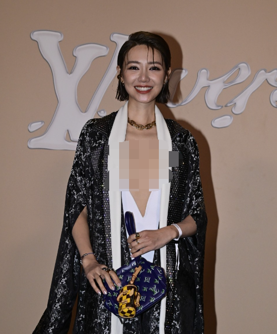 LV秀直击：宋仲基朱一龙穿裙，发嫂一脖子珠宝，香港顶流睡衣上阵