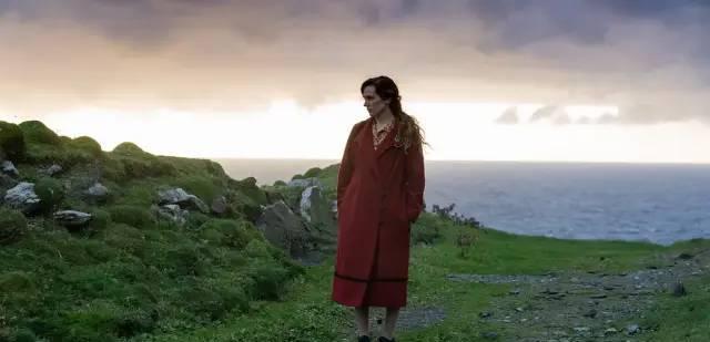 酒吧|9项奥斯卡提名，这片讲透一个道理：当孤独来袭，你准备好了吗