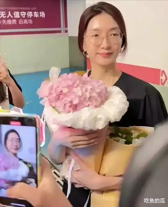 胡歌老婆1天3瓜!白富美是假,高学历是假,知情人曝出结婚内幕