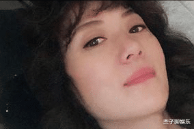 张可颐|53岁的张可颐,不婚不育也没“固定”伴侣,可爱情不是必需品