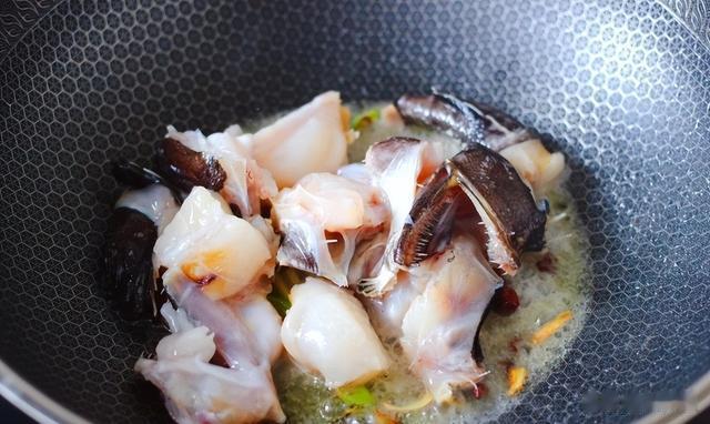 黄花鱼|过年买鱼时，尽量挑这6种鱼买，便宜又好吃，别被鱼贩子给骗了