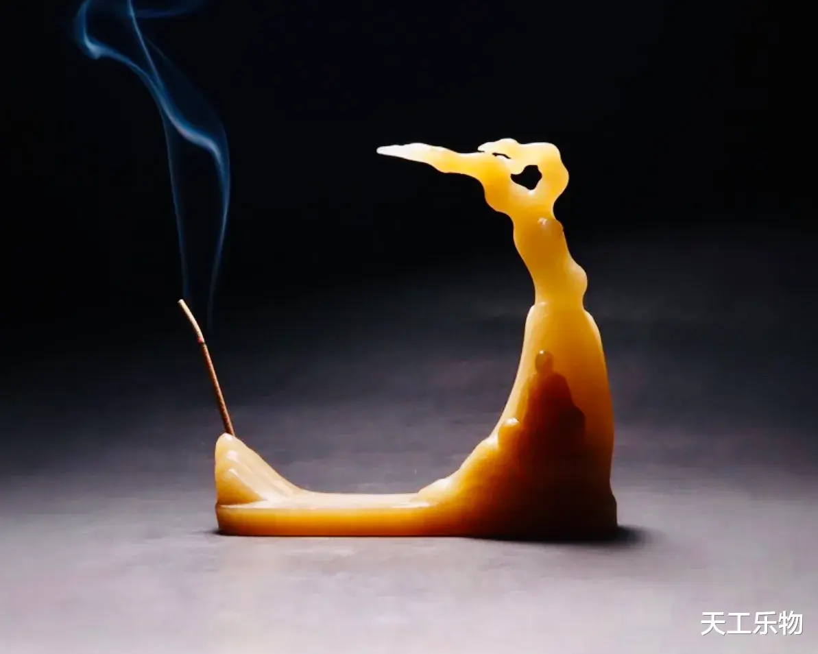 |边角废料还是风雅之物？精美绝伦的和田玉香插！