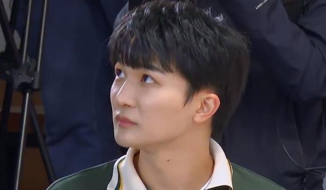 |奔跑吧：周深解锁新技能，神仙吟唱主旋律曲目，唱功再次登上热搜