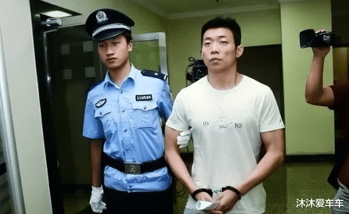 明星|意外身亡的明星,割喉、被刀捅、裸死草丛,一个比一个惨