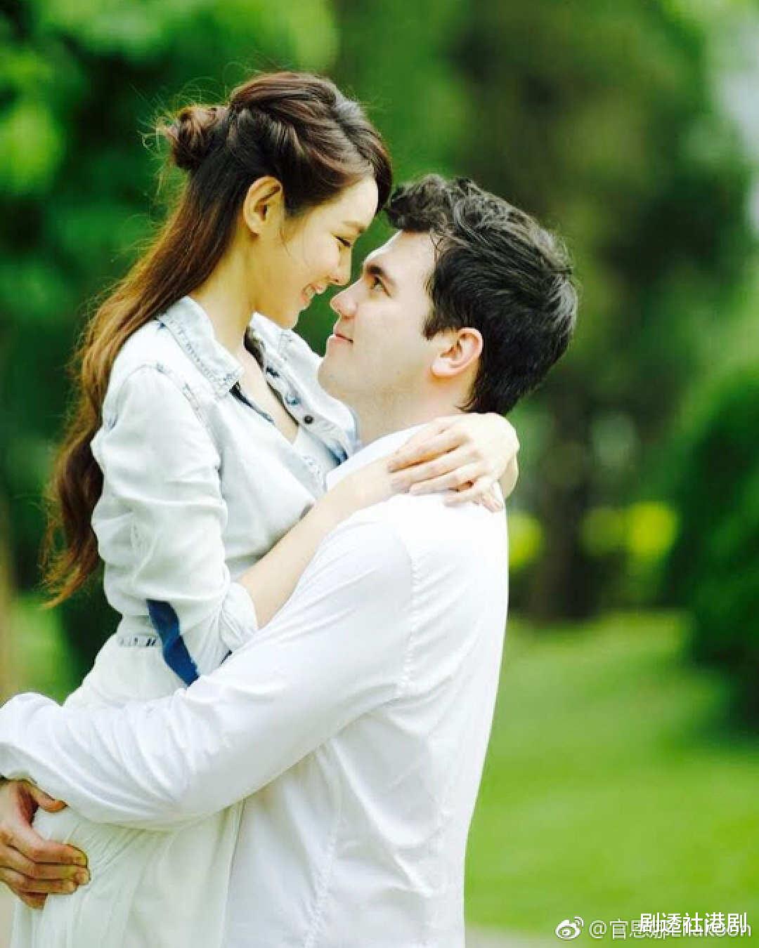 香港知名女星晒西藏游客照!不满摄影师过分p图,自嘲似蜡像