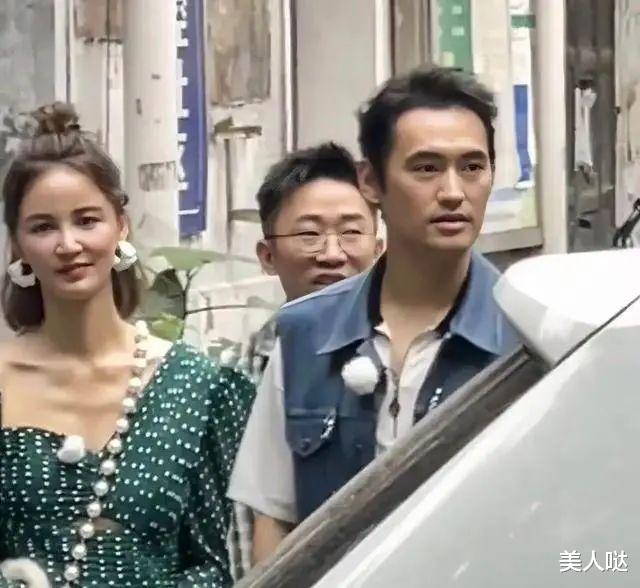 张歆艺|张歆艺袁弘罕见合体惹争议！一个“科技脸”僵硬到认不出，一个沧桑似民工