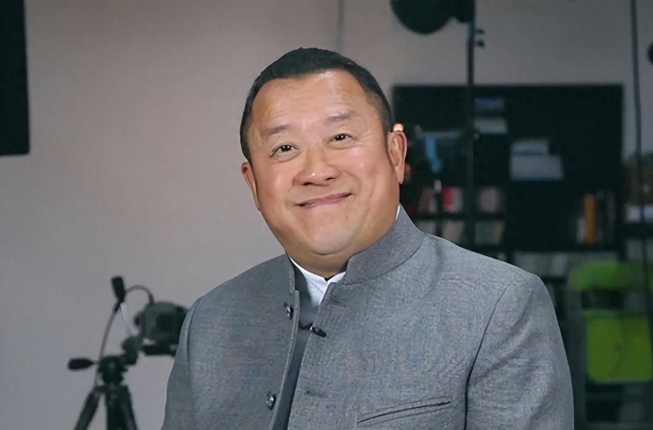 片场被折磨三小时?曾志伟假戏真做让人不解!网友:第二个蓝洁瑛