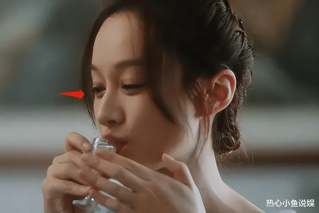 “硅胶脸”的风吹进了央视职场剧,跟天然脸对比,简直是降维打击