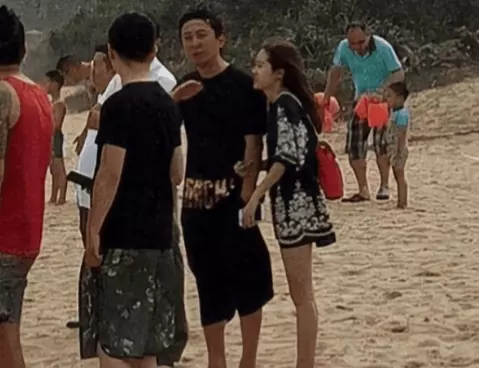 00后“偷漏税”第一人,霸凌成瘾,“肆无忌惮”拉踩半个娱乐圈?