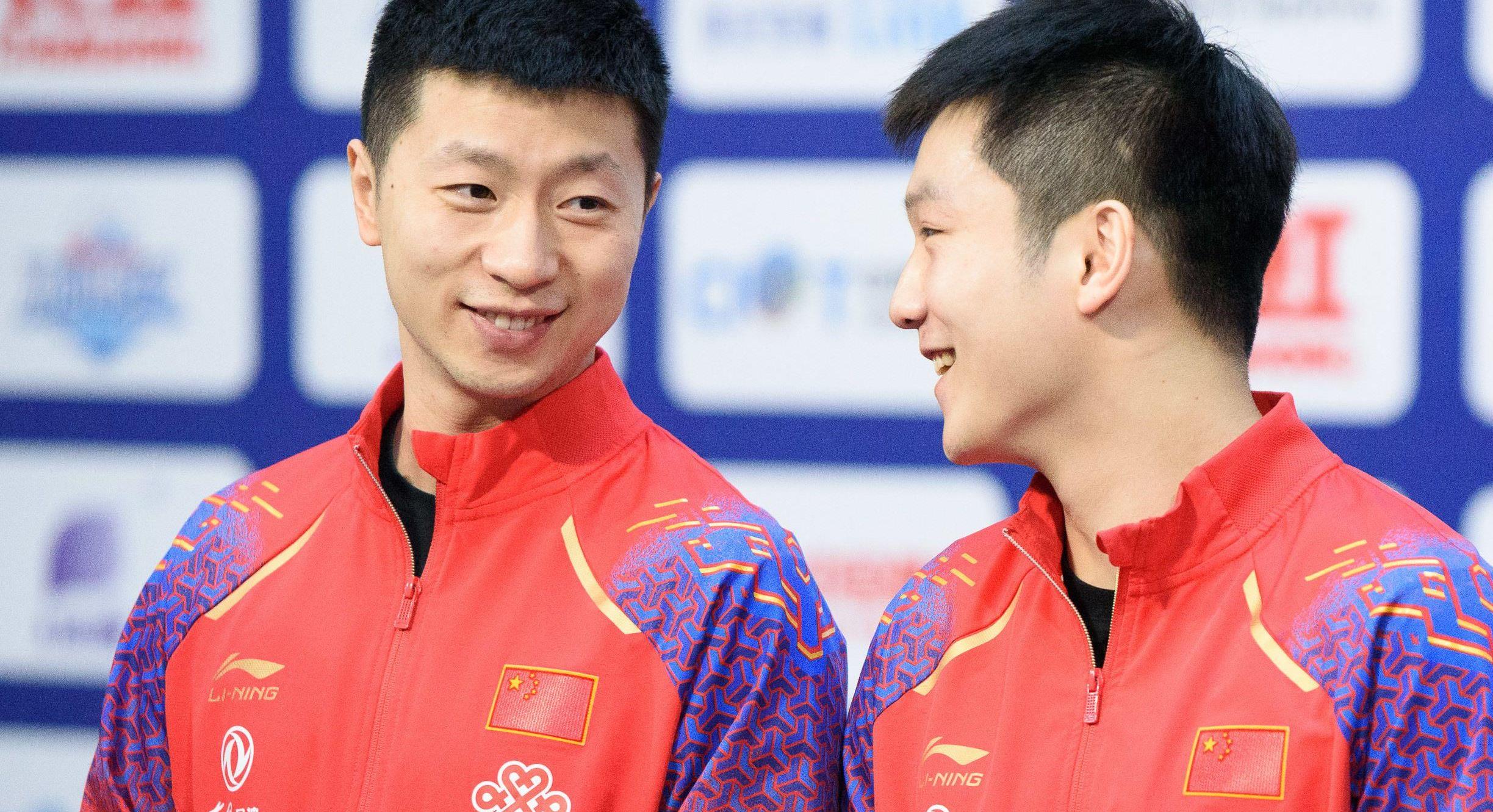 邓超|邓超曾嫌樊振东没名气,发照时将其截掉,现今主动发合照被骂惨