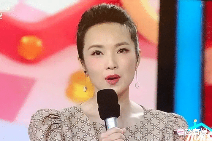 央视主持人管彤：这辈子最正确的决定，就是42岁还为普通丈夫生子