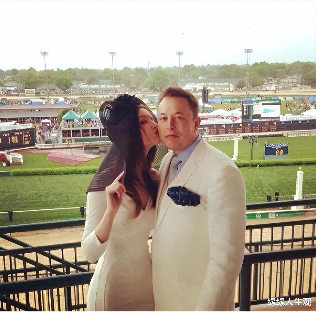 马斯克也痴情？为前妻送去订婚祝福，为分手3年的前女友撑腰