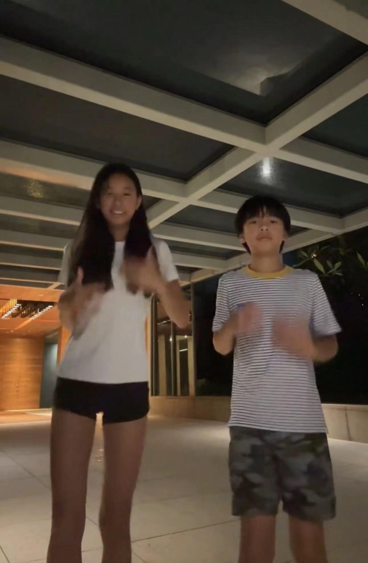 张庭|张庭儿女现身为林瑞阳庆生!模样大变,全家疑移居新加坡