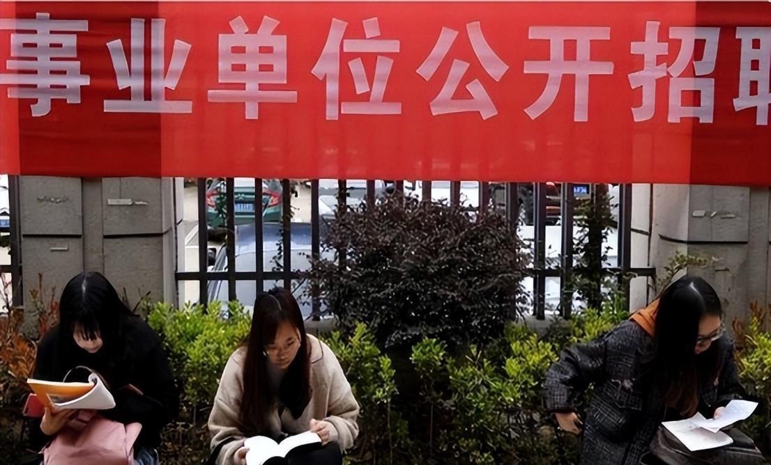 辅警|多地开始清退编外人员，包含哪几类人？公安辅警会被清退吗？